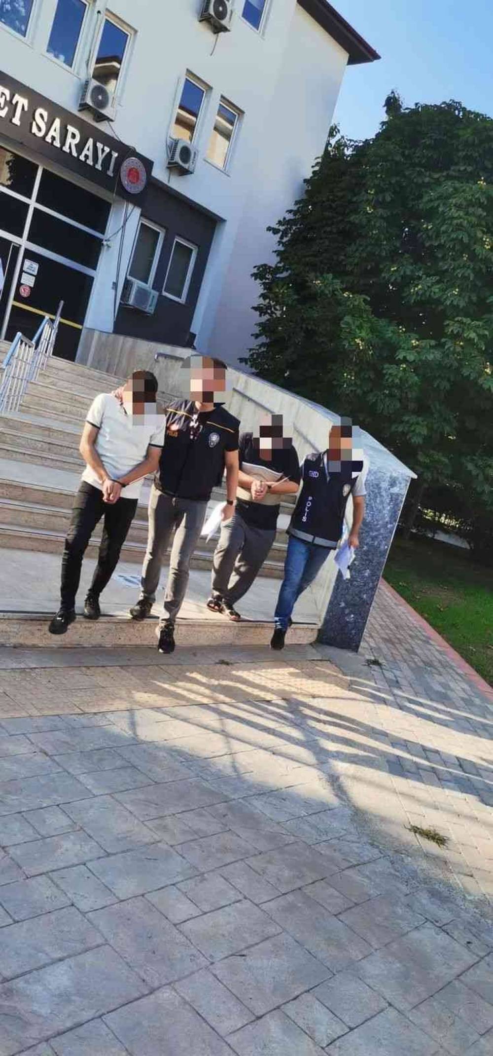 Kocaeli’de 2 göçmen kaçakçısı tutuklandı 