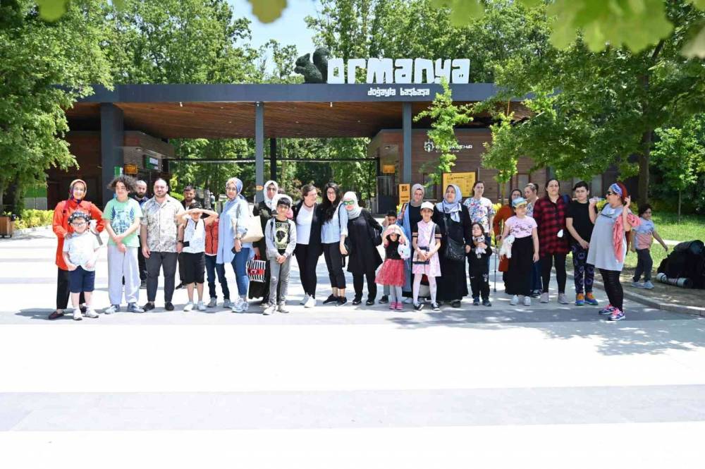 Özel vatandaşlar Ormanya Hayvanat Bahçesi’ni ziyaret etti
